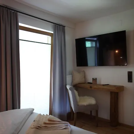 Pension&appartements Ronacherhof - Kärnten Card Sommer 2025 Inklusive! 3*