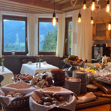 Pension&appartements Ronacherhof - Kärnten Card Sommer 2025 Inklusive! 3*