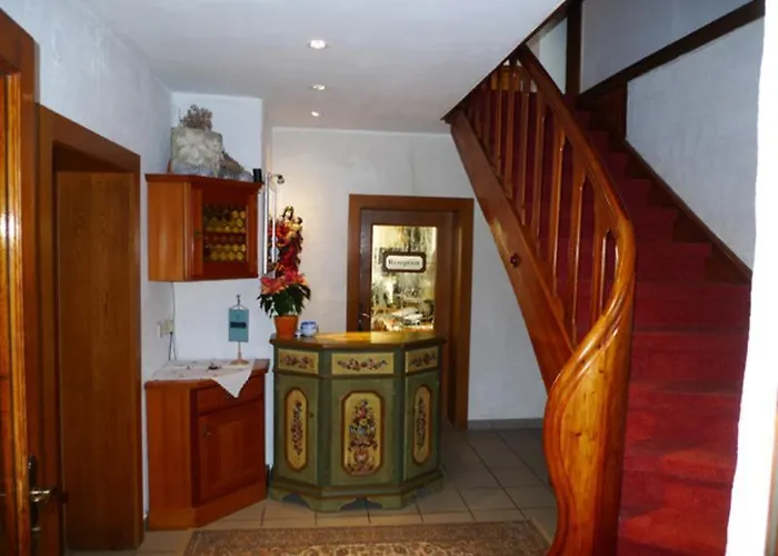 Pensionat & Ronacherhof -mountain Hideaway Slopeside Bad Kleinkirchheim